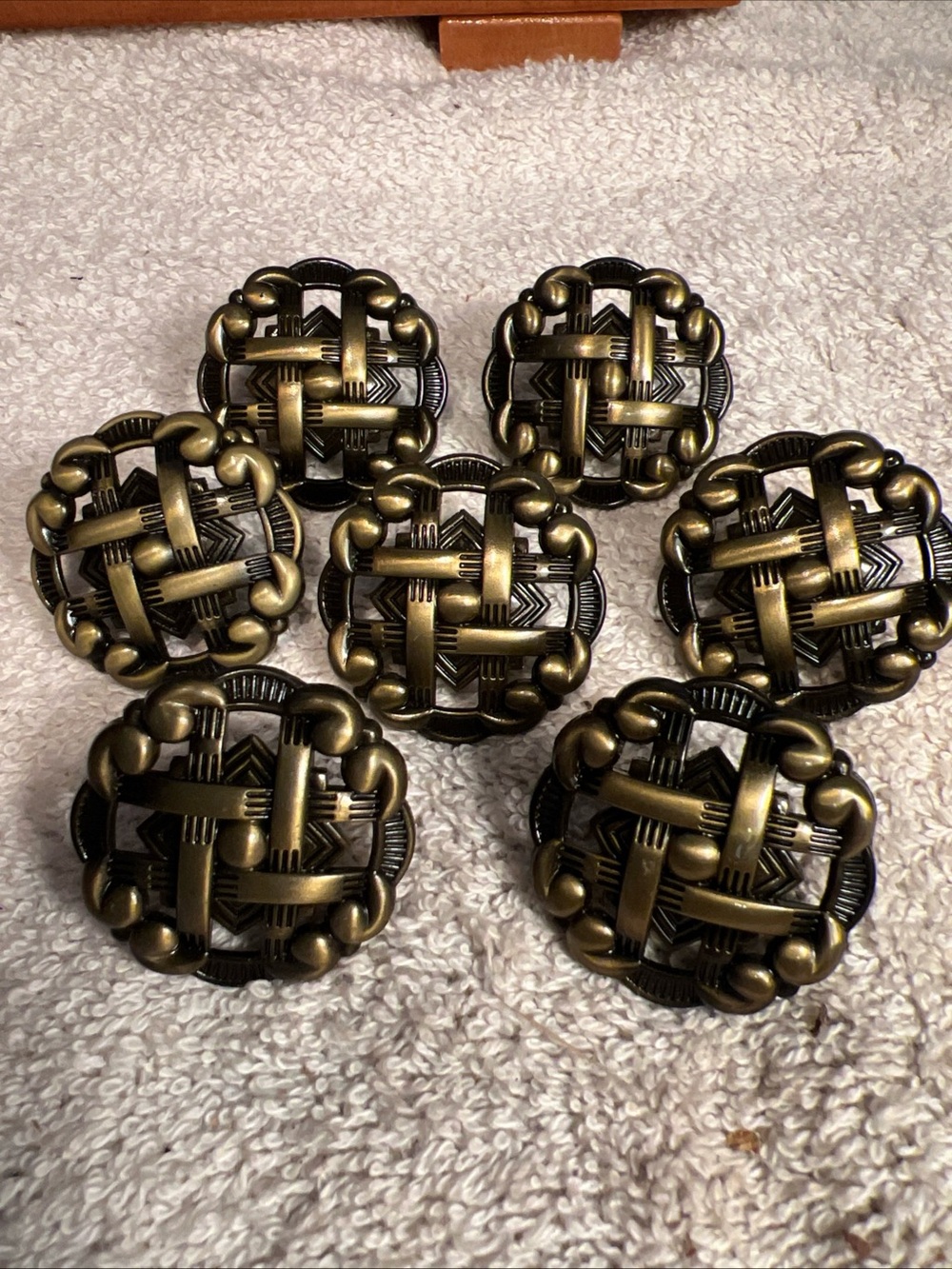 LOT of 7 - Antique Brass 1-1/2 inch Celtic Woven Cabinet Knobs